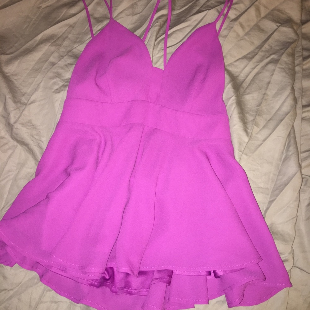 Open back hot pink tank top •• Express, size S